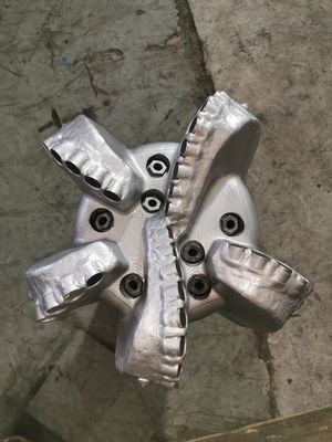 PDC 13.125 Inch 5 Blade Wing Diamond Drill Bit of Oilfield Well Drilling