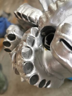 6-5/8 inch Diameter S613 PDC Drill Bit API Reg Drilling Tool