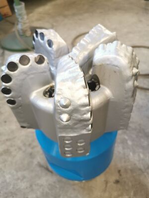 ৯.৫ ইঞ্চি ইস্পাত বডি ৫ ব্লেড ১৬মিমি কাটার পিডিসি ডায়মন্ড ড্রিল বিট